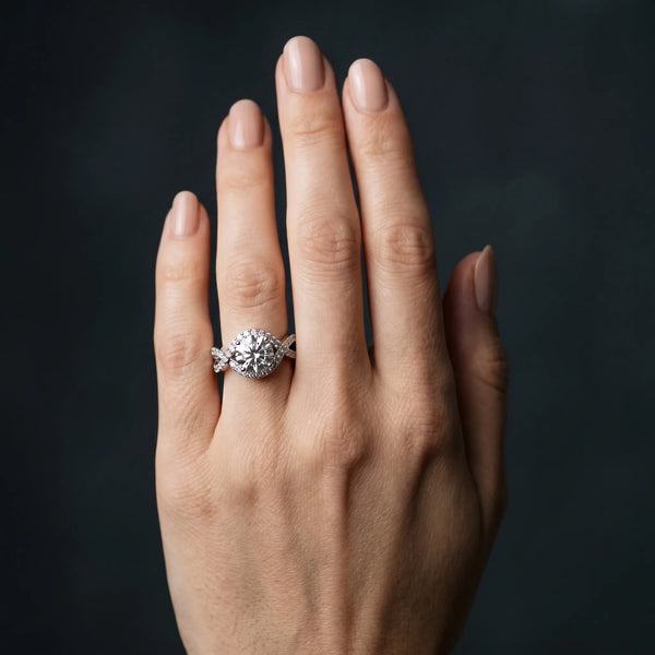 White gold Round Solitaire Twist Band Pavé Diamond Engagement Ring