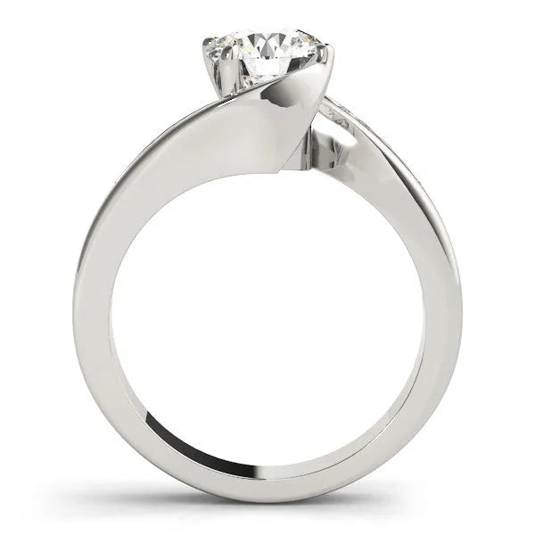 White gold Round Solitaire Twist Band with Channel Set Diamonds and Four-Prong Setting