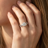 White gold Round Solitaire Twisted Band Marquise Accent Prong Setting Ring_146