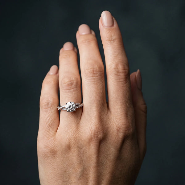White gold Round Solitaire Twisted Band Pavé Diamond Ring