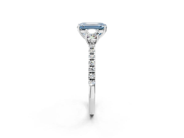 White gold Three-Stone Fancy Blue Emerald Cut Cut Diamond Pavé Band with Prong Setting