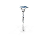 White gold Three-Stone Fancy Blue Pear Cut Cut Diamond Pavé Band with Prong Setting_50