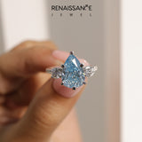 White gold Three-Stone Fancy Blue Pear Cut Diamond Pavé Band with Four-Prong Setting_48
