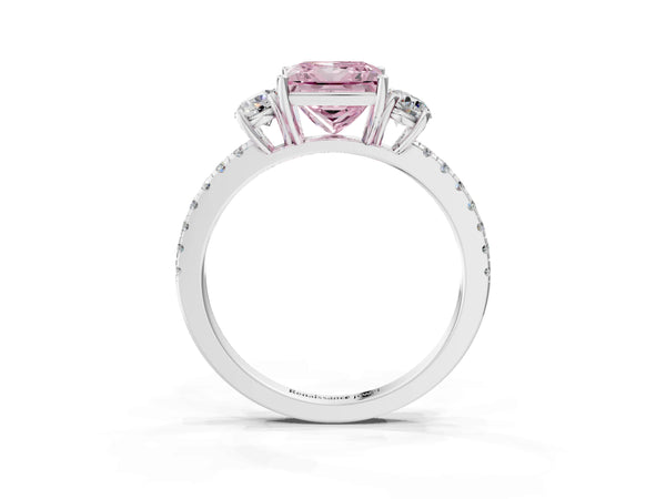 White gold Three-Stone Fancy Pink Princess Cut Cut Diamond Pavé Band with Prong Setting