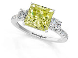 White gold Three-Stone Fancy Yellow Princess Cut Cut Diamond Pavé Band with Prong Setting_52