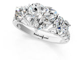 White gold Three-Stone Heart Cut Diamond Pavé Band with Prong Setting_108