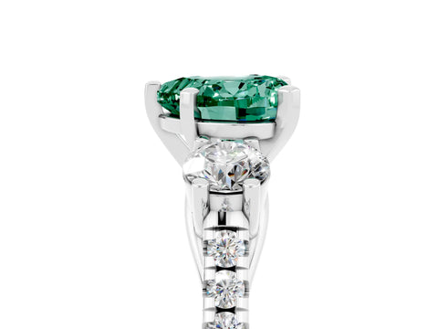 White gold Three-Stone Heart Cut Green Sapphire Pavé Band with Four-Prong Setting_5