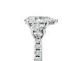 White gold Three-Stone Pear Cut Cut Diamond Pavé Band with Prong Setting_24