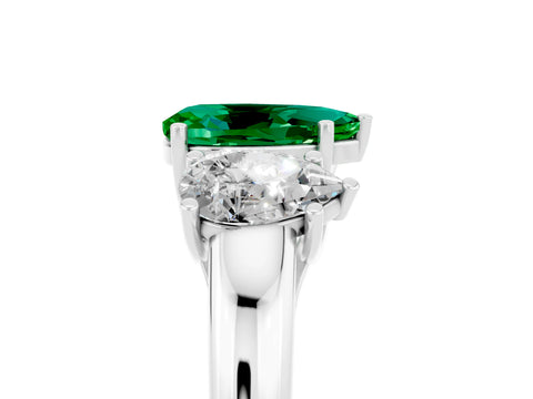 White gold Three-Stone Pear Cut Emerald Engagement Ring with Prong Setting_5