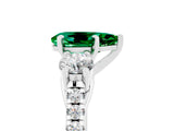 White gold Three-Stone Pear Cut Emerald Pavé Band with Four-Prong Setting_5