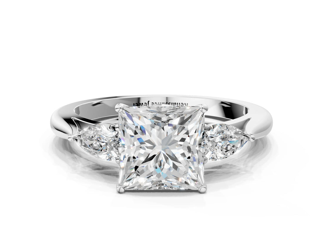 White gold Three-Stone Princess Cut Brilliant Diamond Solitaire Ring with Tapered Band and Four-Prong Setting_13