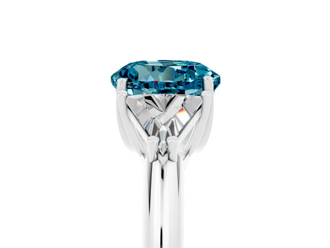 White gold Three-Stone Round Cut Cut Diamond Ring with Trillion Side Stones and Four-Prong Setting_5