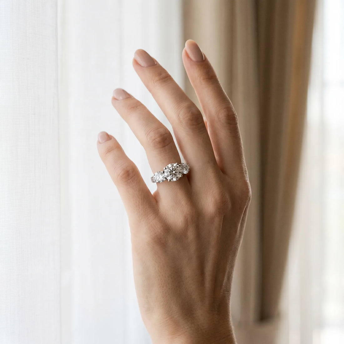 White gold Three-Stone Round Cut Milgrain Band Prong Setting Ring_25