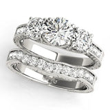 White gold Three-Stone Round Cut Pavé Band with Prong Setting 1