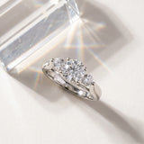 White gold Three-Stone Round Diamond Solitaire with Tapered Band and Four-Prong Setting_31