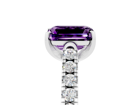 White gold {shape_name} Amethyst Solitaire Ring with Pavé Band and Four-Prong Setting_17