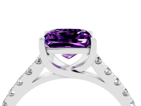 White gold {shape_name} Amethyst Solitaire Ring with Pavé Band and Four-Prong Setting_4