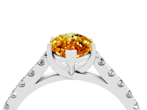 White gold {shape_name} Citrine Solitaire Ring with Pavé Band and Four-Prong Setting_4