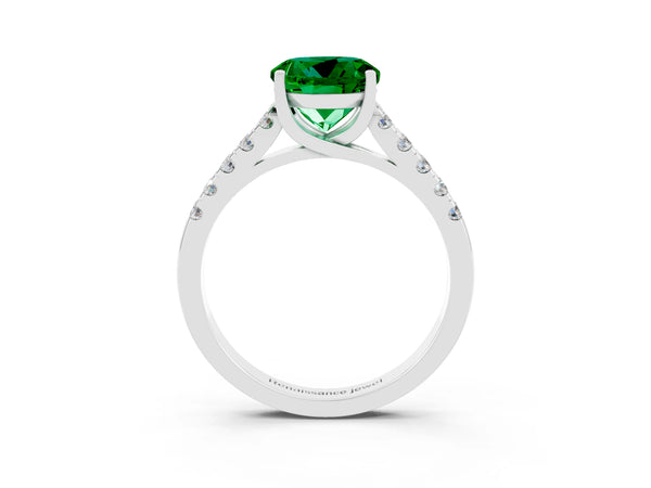 White gold Round Cut Emerald Pavé Band Solitaire Ring with Prong Setting