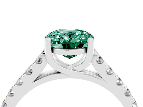 White gold {shape_name} Green Sapphire Solitaire Ring with Pavé Band and Four-Prong Setting_4
