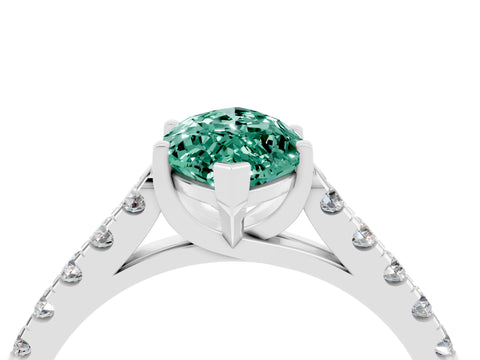 White gold {shape_name} Green Sapphire Solitaire Ring with Pavé Band and Four-Prong Setting_4