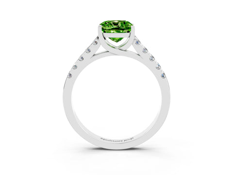 White gold {shape_name} Peridot Solitaire Ring with Pavé Band and Four-Prong Setting_15
