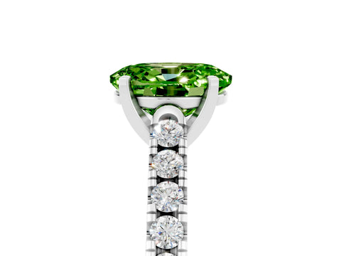 White gold {shape_name} Peridot Solitaire Ring with Pavé Band and Four-Prong Setting_17