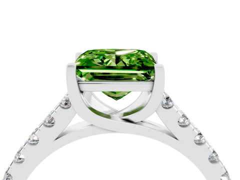 White gold {shape_name} Peridot Solitaire Ring with Pavé Band and Four-Prong Setting_4