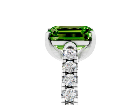 White gold {shape_name} Peridot Solitaire Ring with Pavé Band and Four-Prong Setting_5