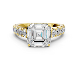 Yellow gold Asscher Cut Diamond Pavé Band Solitaire with Four-Prong Setting_3