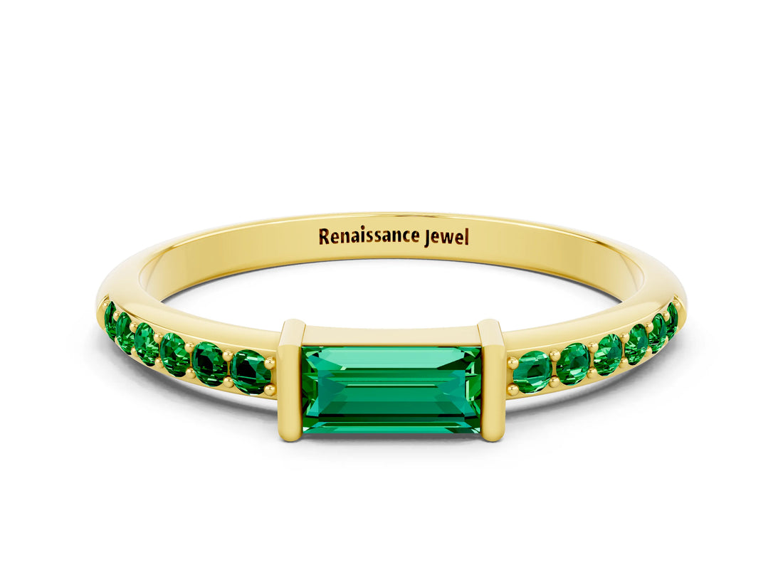 Yellow gold Baguette Emerald Pavé Band with Bar Setting_6