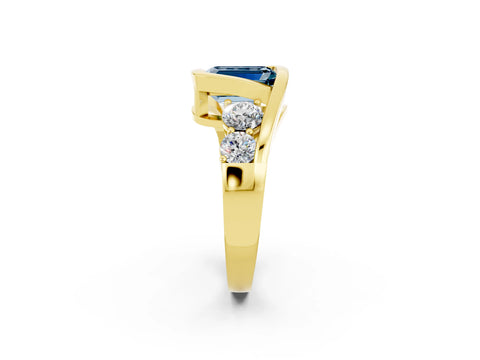 Yellow gold Bezel Set Emerald Cut Diamond Split Shank Ring_2