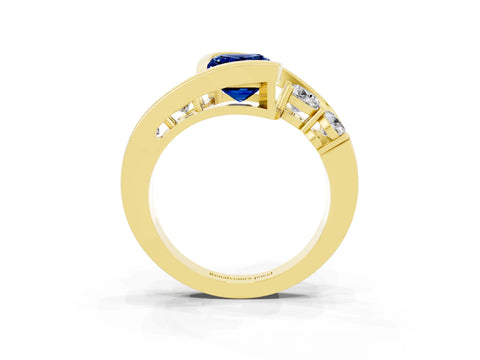 Yellow gold Bezel Set Emerald Cut Diamond Split Shank Ring_3