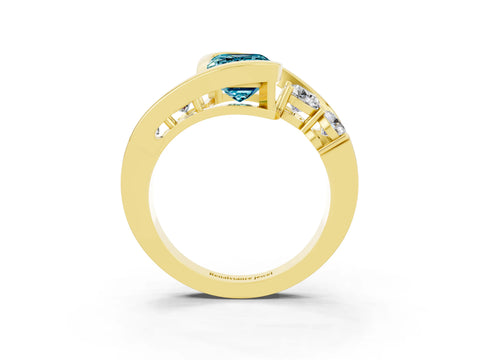 Yellow gold Bezel Set Emerald Cut Diamond Split Shank Ring_3