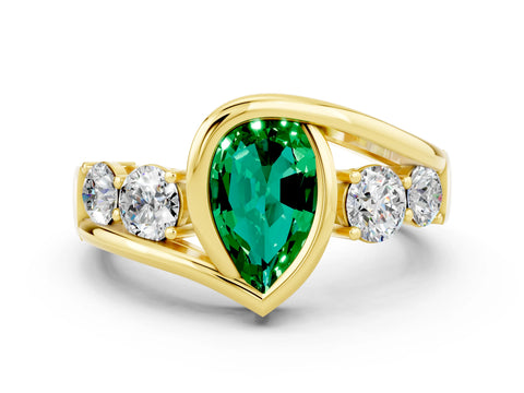 Yellow gold Bezel Set Pear Cut Diamond Split Shank Ring_21