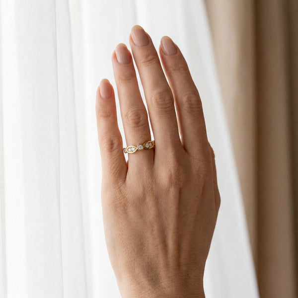 Yellow gold Bezel Set Round Diamond Marquise Band