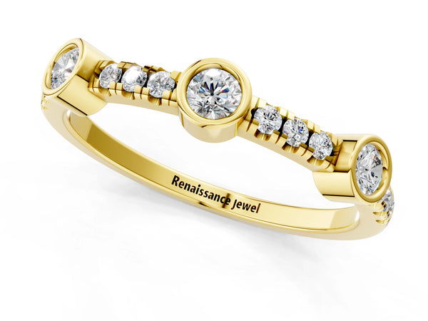 Yellow gold Bezel Set Round Diamond Pavé Band