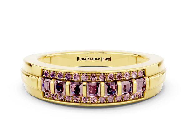 Yellow gold Channel-Set Princess Cut Diamond Pavé Band