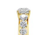 Yellow gold Cushion Brilliant Diamond Pavé Band with Six-Prong Setting_8
