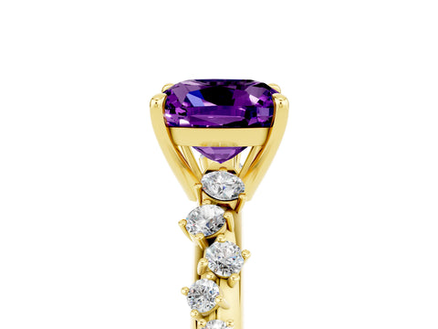 Yellow gold Cushion Cut Amethyst Cluster Side Stone Solitaire Ring with Prong Setting_29