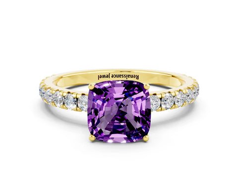 Yellow gold Cushion Cut Amethyst Pavé Solitaire Engagement Ring with Four-Prong Setting_12