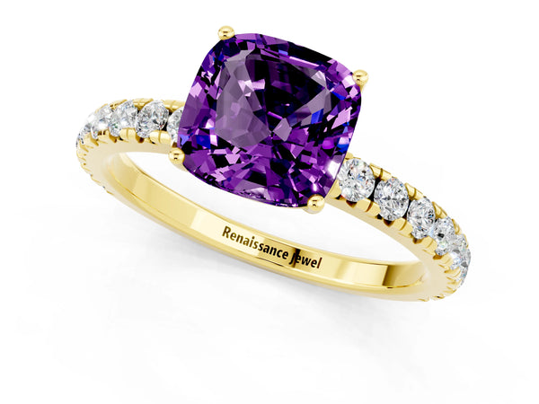 Yellow gold Cushion Cut Amethyst Pavé Solitaire Engagement Ring with Four-Prong Setting
