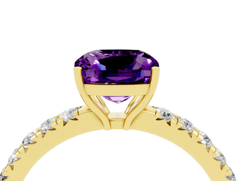 Yellow gold Cushion Cut Amethyst Pavé Solitaire Engagement Ring with Four-Prong Setting_16