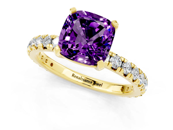 Yellow gold Cushion Cut Amethyst Pavé Solitaire Ring with Round Band and Prong Setting