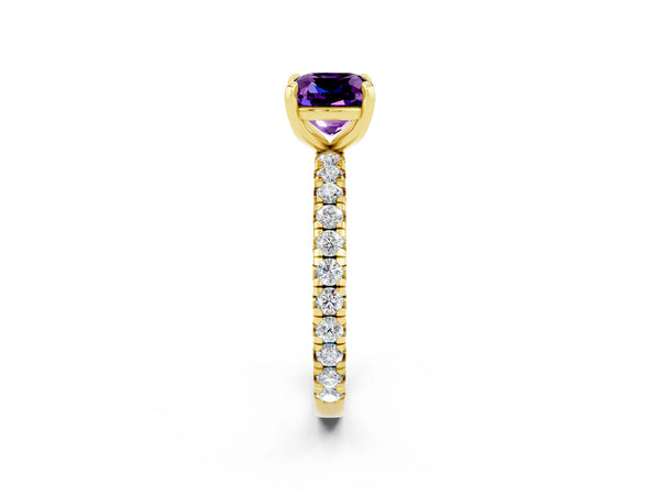 Yellow gold Cushion Cut Amethyst Pavé Solitaire Ring with Round Band and Prong Setting