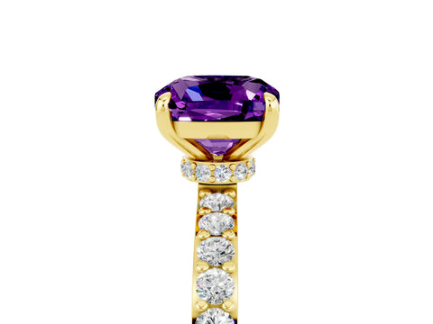 Yellow gold Cushion Cut Amethyst Ring with Pavé Band and Four-Prong Setting_5