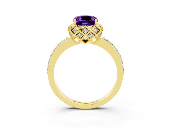 Yellow gold Cushion Cut Amethyst Scalloped Halo Engagement Ring with Round Shared Prong Band