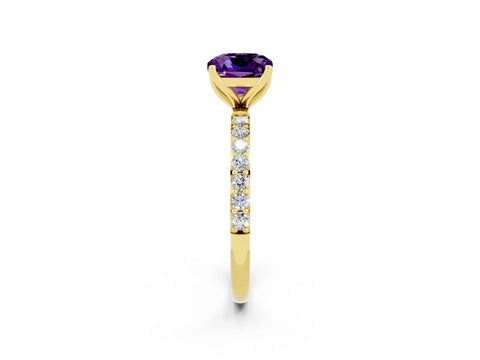 Yellow gold Cushion Cut Amethyst Solitaire Engagement Ring with Pavé Band and Prong Setting_2
