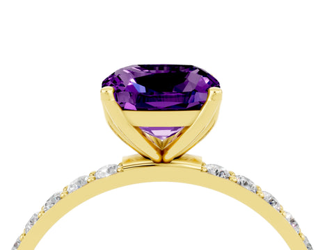 Yellow gold Cushion Cut Amethyst Solitaire Engagement Ring with Pavé Band and Prong Setting_4