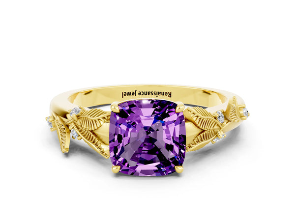 Yellow gold Cushion Cut Amethyst Solitaire Ring with Leaf Motif Band and Four-Prong Setting